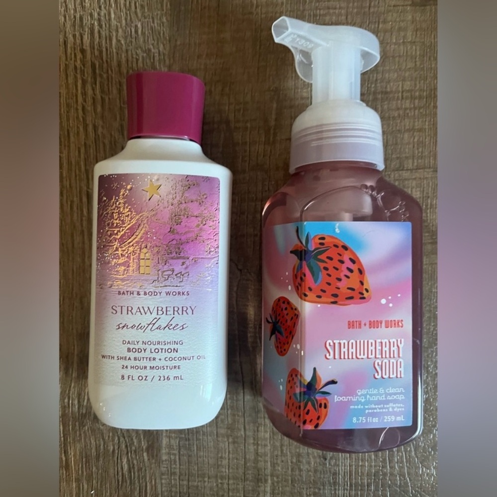 Bath & Body Works Strawberry Snowflakes lotion & Strawberry Soda hand soap. NWT